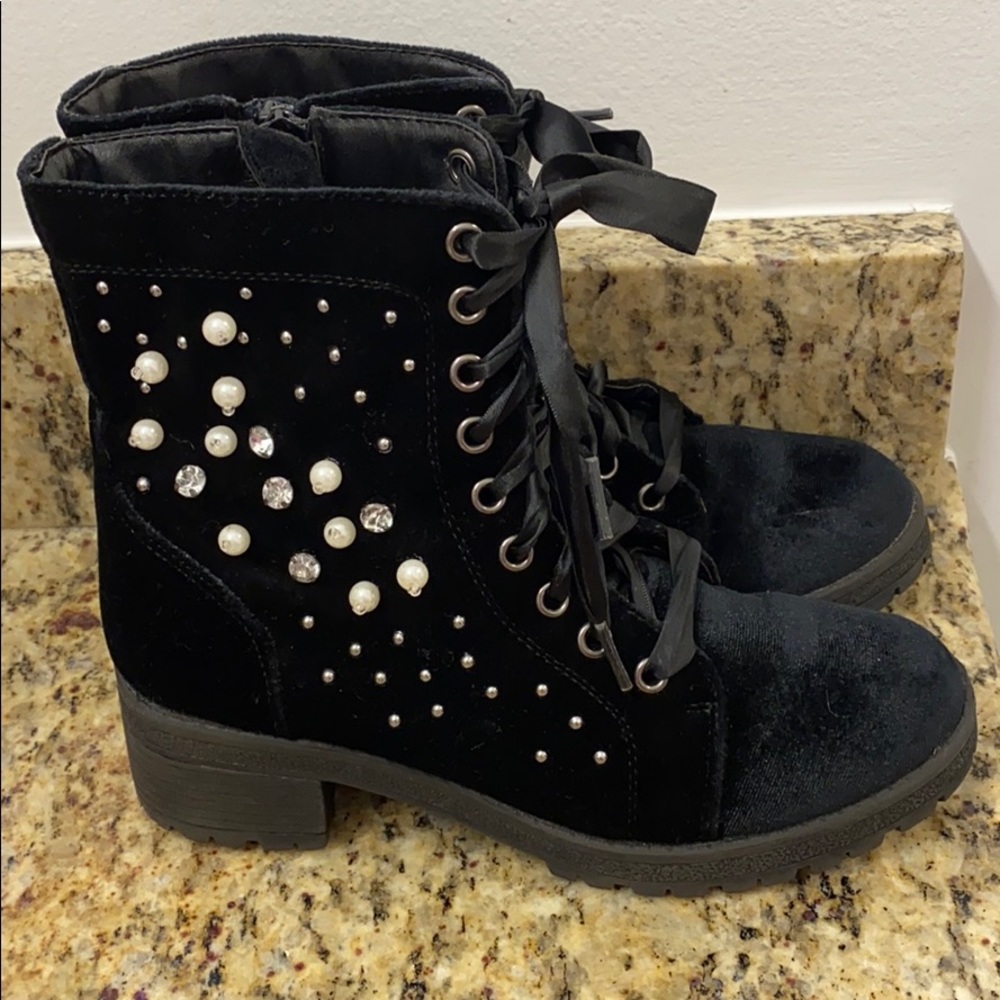 Madden girl by Steve Madden shoes size 6